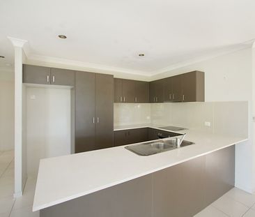 14 Aspect Place, Pacific Pines QLD 4211 - House For Rent | Domain - Photo 3