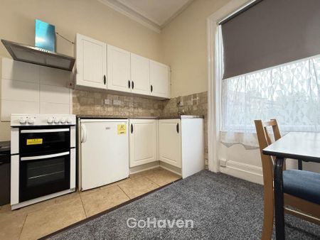 1 bedroom flat to rent - Photo 2