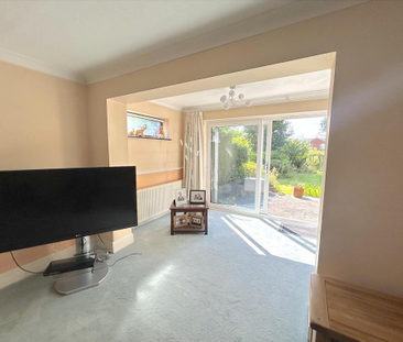 4 bedroom detached house to rent - Photo 1