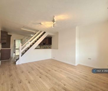 2 bedroom semi-detached house to rent - Photo 1