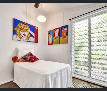 Summer Living All Year Round - Photo 6