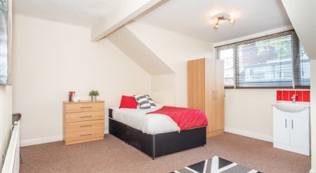 20 Burchett Grove, Woodhouse, Leeds, LS6 2JA - Photo 3