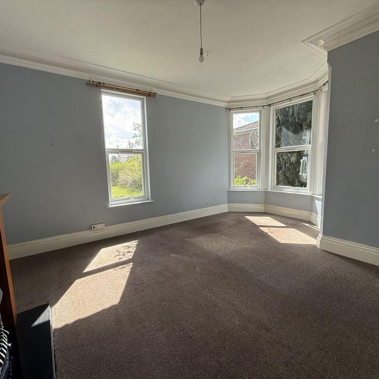 5 bedroom detached house to rent - Photo 1