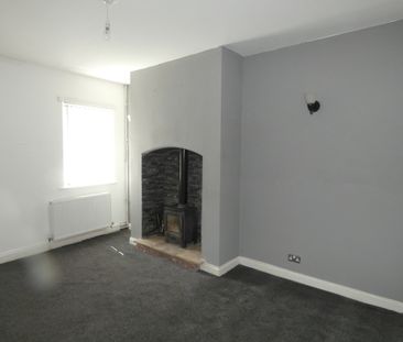Aintree Road - Photo 1