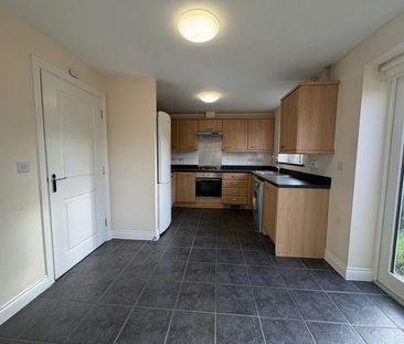 Town house to rent on - Photo 4