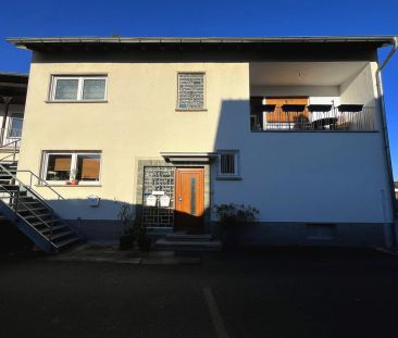 Siegburg-Stallberg: 2-Zimmer-Wohnung mit Garage und kleiner Terrasse - Photo 2