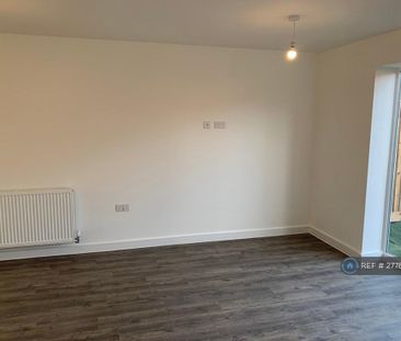 3 bedroom terraced house to rent - Photo 3