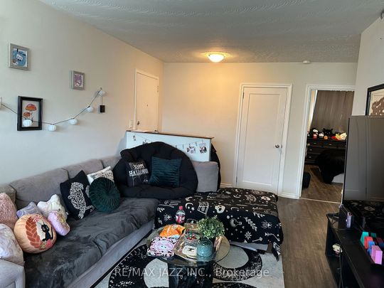For Lease - 43 Wayne Avenue Unit# 2, Oshawa, Ontario - Photo 1