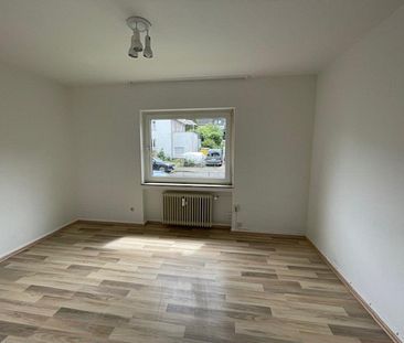 Direkt am Schwanenteich! Schöne, lichtdurchflutete 3 Zimmer-Wohnung mit Balkon, Professorenweg 27, Gießen - Photo 6