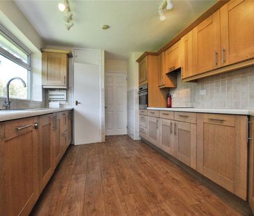 3 bedroom bungalow to rent - Photo 1