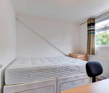 6 bedroom house to rent - Photo 4