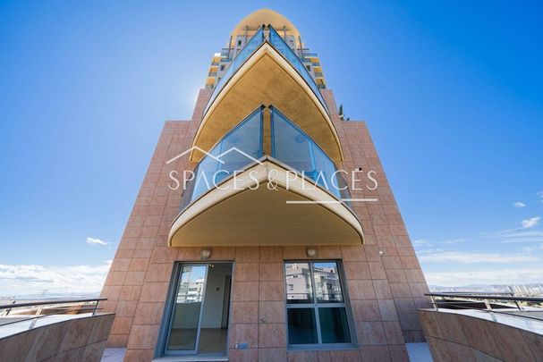 3 room luxury Flat for rent in Valencia, Spain - Photo 1