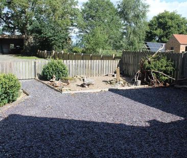 2 bedroom barn conversion to rent - Photo 2