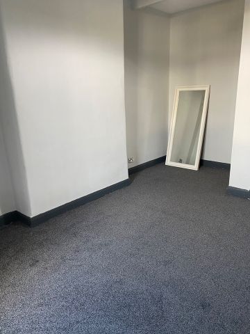 2 Bed Flat, Springhill Gardens, G41 - Photo 4