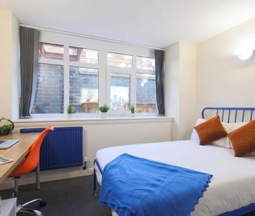 1 bedroom in a house share to rent - Photo 6