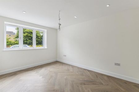 5 bedroom detached house to rent - Photo 5