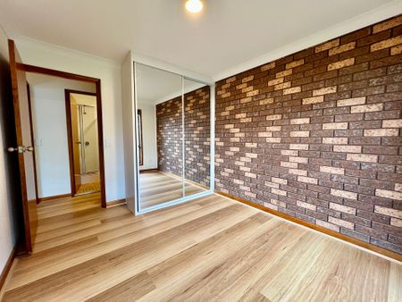 A Charming Villa in the Heart of Gorokan! - Photo 3