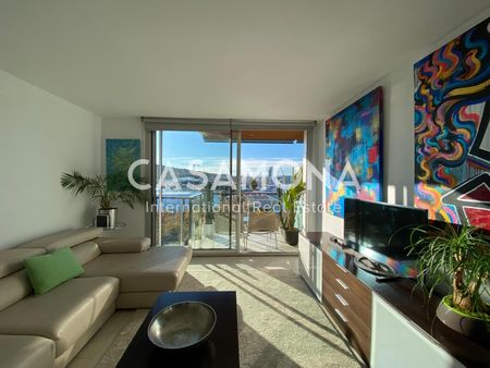 Amazing 1 Bedroom Penthouse with Views of Barcelona - Photo 5