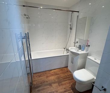 Studio Flat, Park Royal Road, NW10 - Photo 3