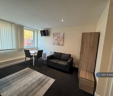 1 bedroom flat to rent - Photo 6