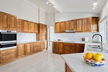 104 Derribong Drive, CORDEAUX HEIGHTS NSW 2526 - Photo 5