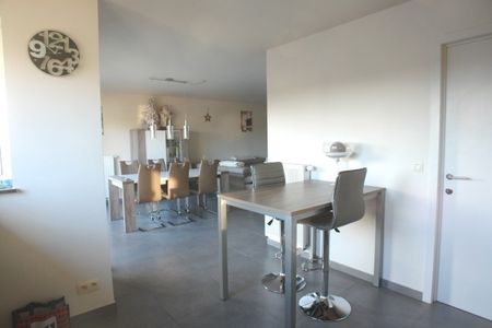 RECENT & COMFORTABEL APPARTEMENT TERRAS EN EEN GARAGE - Foto 3