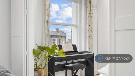 2 bedroom flat to rent - Photo 5