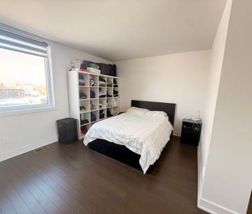 Maison à étages - 184 Av. Jenkins - Photo 6