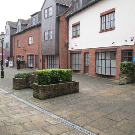 1 bedroom flat to rent - Photo 4
