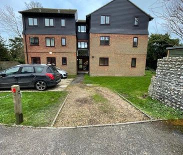 Lovell Court, Eastbourne - Two-bedroom Flat - Photo 2