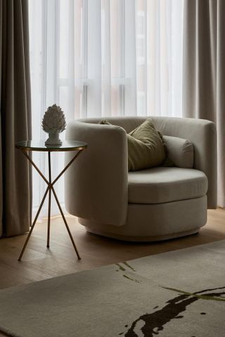 4 bedroom flat to rent - Photo 2