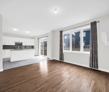 For Lease - 366 Cloyne Crescent, Barrhaven, Ontario - Photo 4