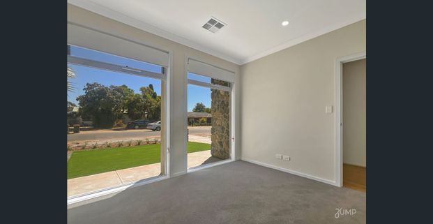 Modern and Spacious 4-Bedroom Home in Munno Para West! - Photo 1