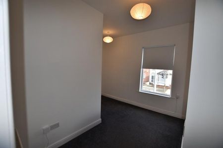 2 Bedroom Apartment To Let - Photo 5