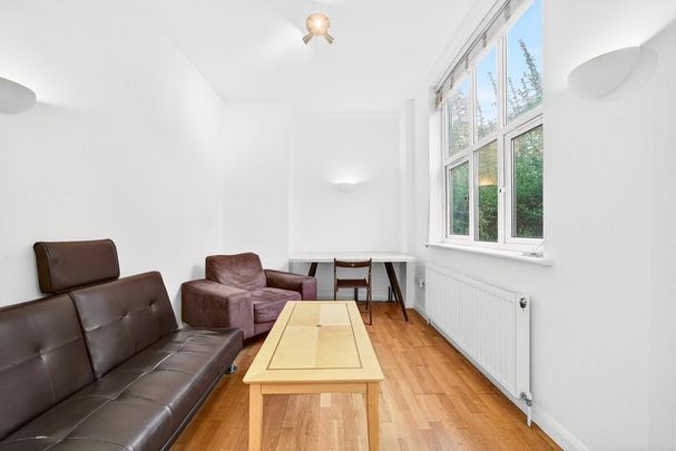 1 bedroom flat to rent - Photo 1