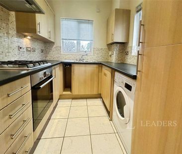 2 bedroom flat to rent - Photo 3