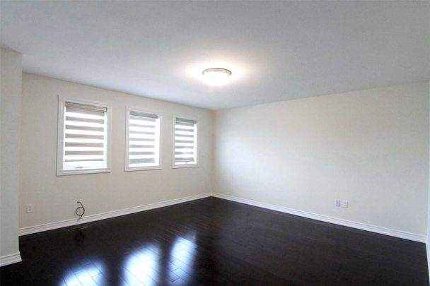 For Lease - 40 Alanbull Square, Toronto, Ontario - Photo 1
