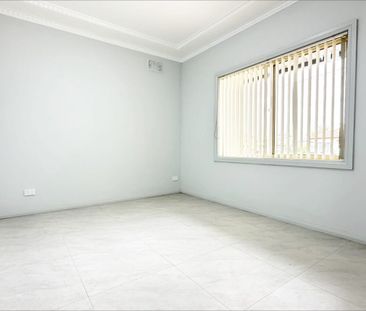 Fully Renovated Five-Bedroom Family Home - Photo 1
