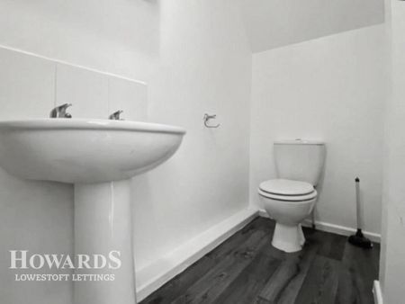 2 bedroom maisonette to rent - Photo 3