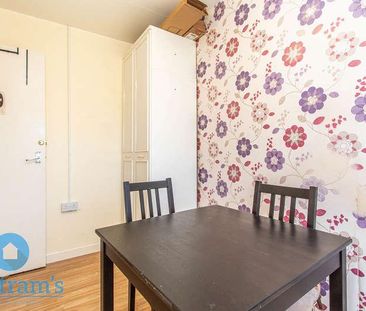 Uppingham Gardens, Nottingham, NG2 - Photo 1