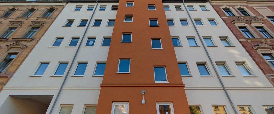 ++ nur ein Katzensprung in die Innenstadt - schöne 2-Raum Wohnung (mit Personenaufzug) ++ - Photo 1