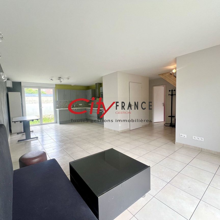Location Maison 6 pièces 111m² CARRIERES SOUS POISSY 78955 - Photo 1