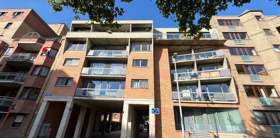 Appartement te huur in Leuven voor € 890 met 1 slaapkamer - foto 2