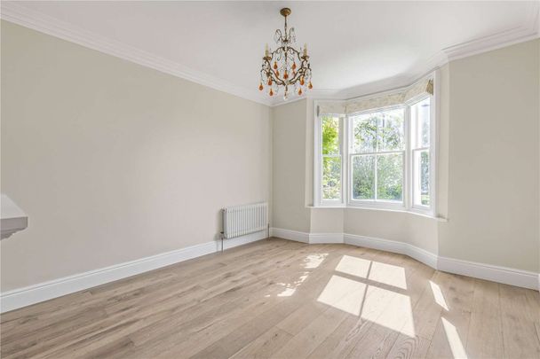 St. John's Road, Wimbledon, London, SW19 4PH - Photo 1