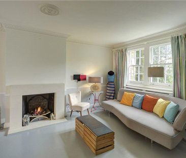 4 bedroom end of terrace house to rent - Photo 1