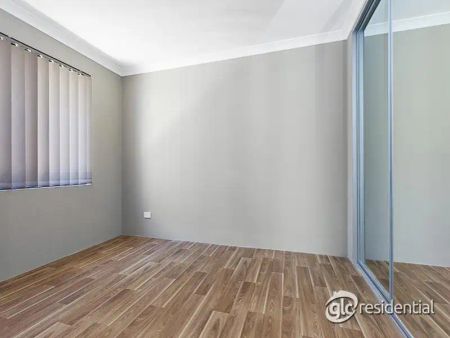 6A Lacebark Close, South Lake WA 6164 - Photo 3