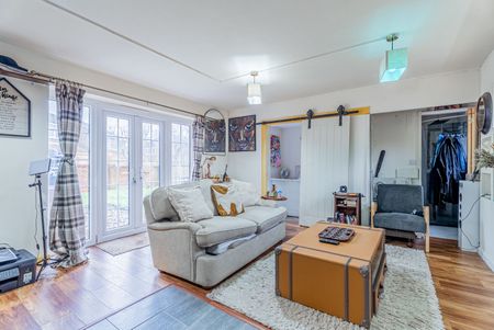 Available furnished from 06/03/2026 - Photo 2