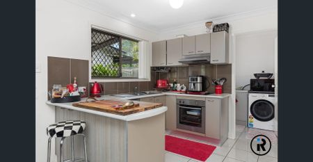 Modern Comfort & Convenience in a Peaceful Kallangur Location - Photo 2