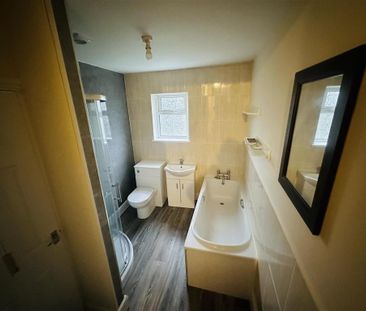 2 bedroom terraced house to rent - Photo 6