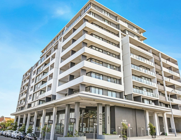 Modern Two-Bedroom Apartment in an Unbeatable Location - Photo 1